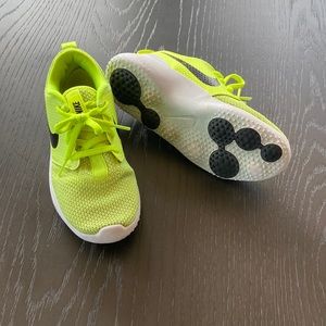 Kids golf shoes size youth 2